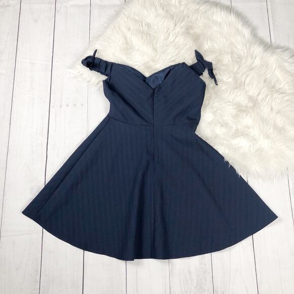 Topshop Bow off the Shoulder Blue Elegant Off the shoulder Dress Size 8 NEW - Picture 4 of 5